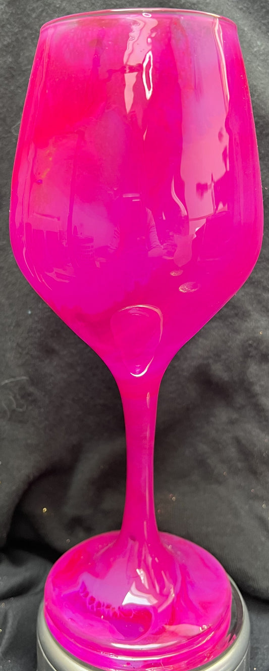 L100 Pink Wine Glass
