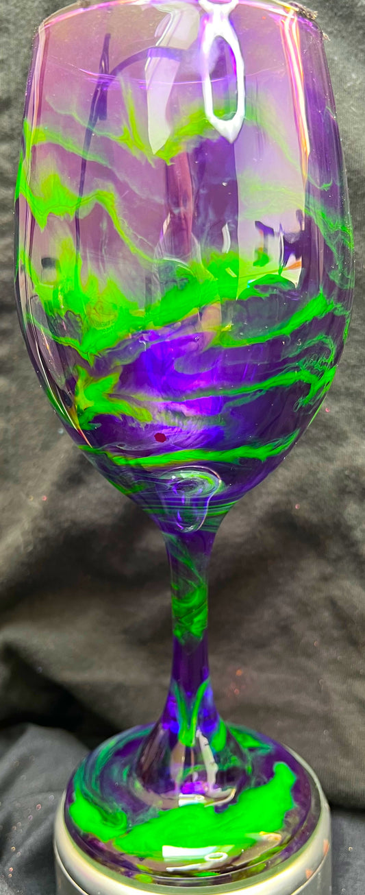 L104 Purple and Green Wine Glass